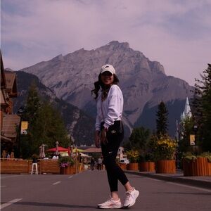 Meet your Posher, Angelica